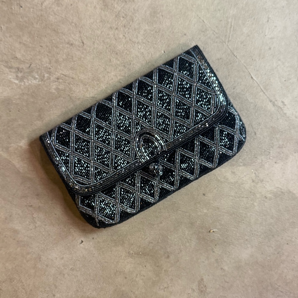 Walborg Black and Silver Diamond Pattern Beaded Clutch Purse/Bag
